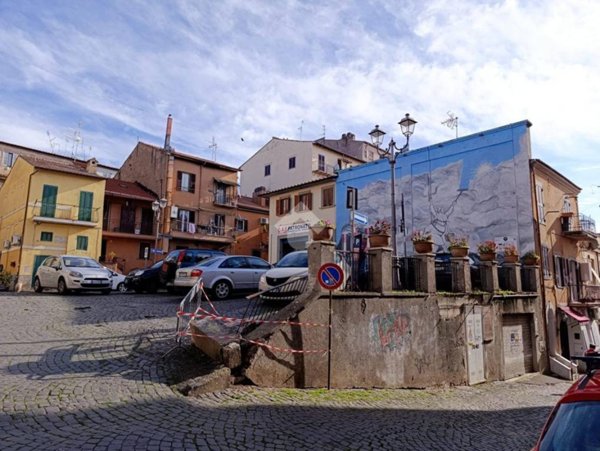 locale di sgombero in vendita ad Albano Laziale