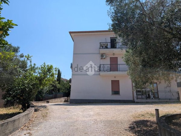 appartamento in vendita ad Albano Laziale