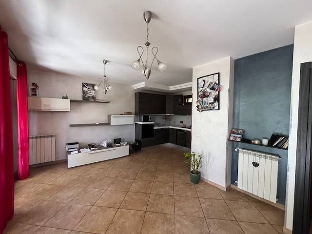 casa indipendente in vendita ad Albano Laziale in zona Cecchina
