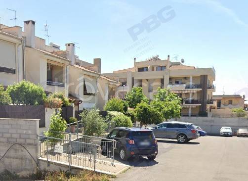 casa indipendente in vendita ad Albano Laziale in zona Cecchina