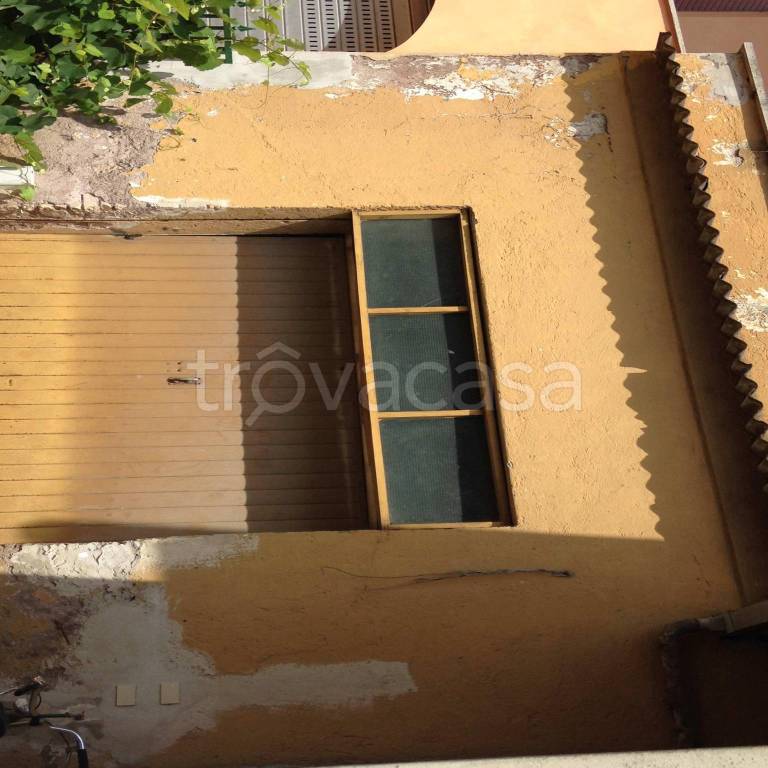 casa indipendente in vendita ad Albano Laziale in zona Pavona