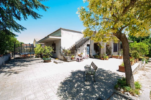 casa indipendente in vendita ad Albano Laziale