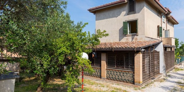 appartamento in vendita ad Albano Laziale