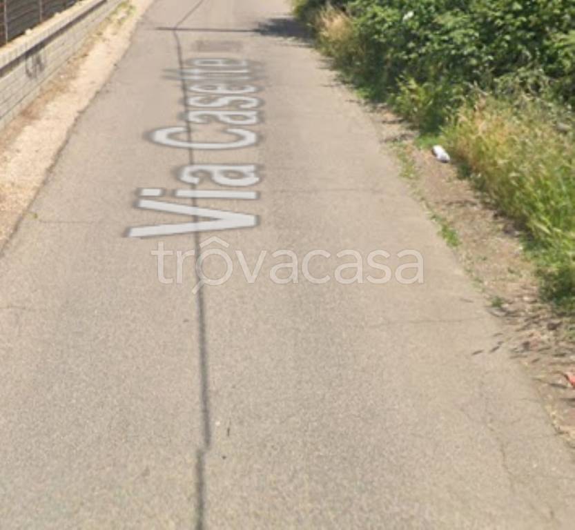 locale commerciale in vendita ad Albano Laziale in zona Pavona