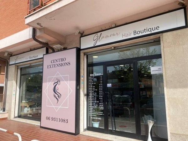negozio in vendita ad Albano Laziale in zona Pavona