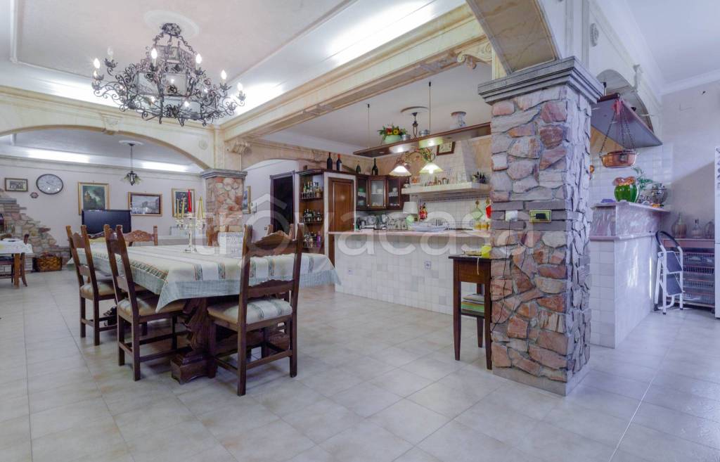 casa indipendente in vendita ad Albano Laziale in zona Marfoli