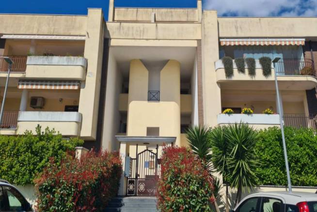 appartamento in vendita ad Albano Laziale in zona Cecchina