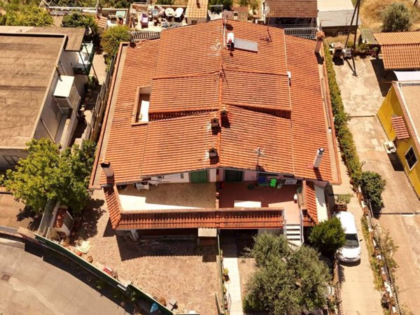 casa indipendente in vendita ad Albano Laziale in zona Cecchina