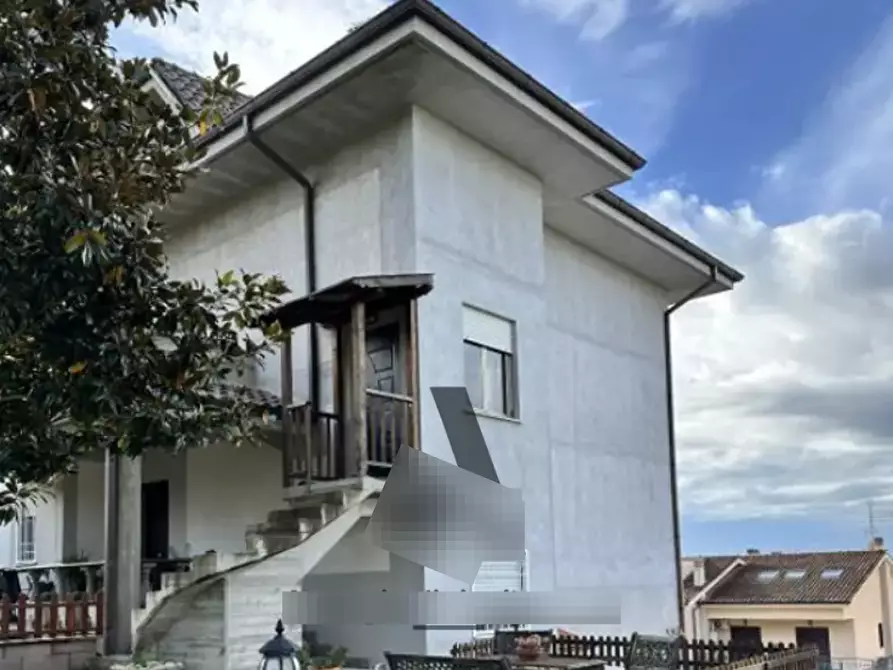 casa indipendente in vendita ad Albano Laziale in zona Cecchina