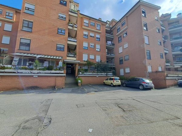 appartamento in vendita ad Albano Laziale in zona Pavona