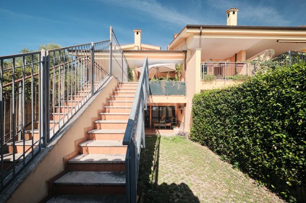 casa indipendente in vendita ad Albano Laziale