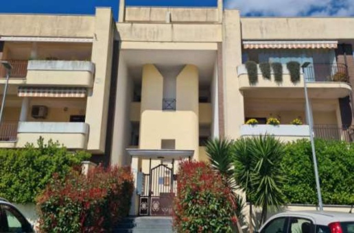 appartamento in vendita ad Albano Laziale in zona Cecchina