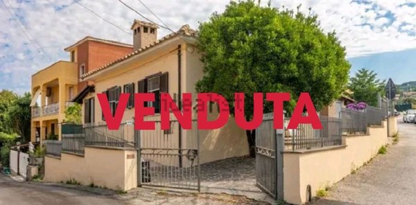 appartamento in vendita ad Albano Laziale