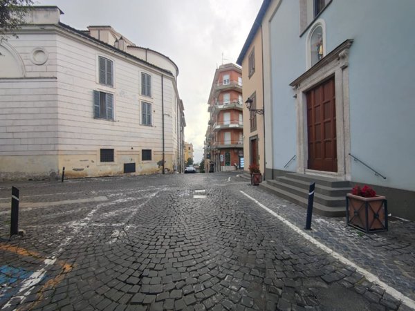 appartamento in vendita ad Albano Laziale