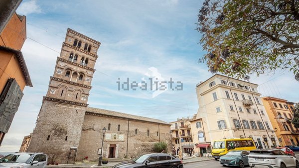 appartamento in vendita ad Albano Laziale