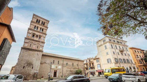 appartamento in vendita ad Albano Laziale
