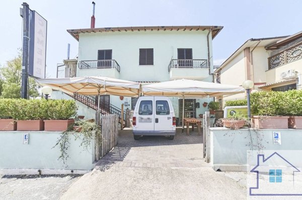 appartamento in vendita ad Albano Laziale in zona Cecchina