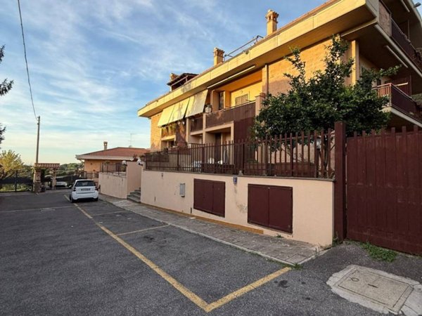 appartamento in vendita ad Albano Laziale