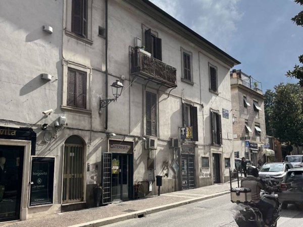 appartamento in vendita ad Albano Laziale