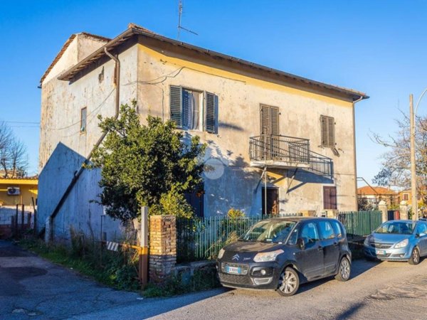 appartamento in vendita ad Albano Laziale in zona Pavona