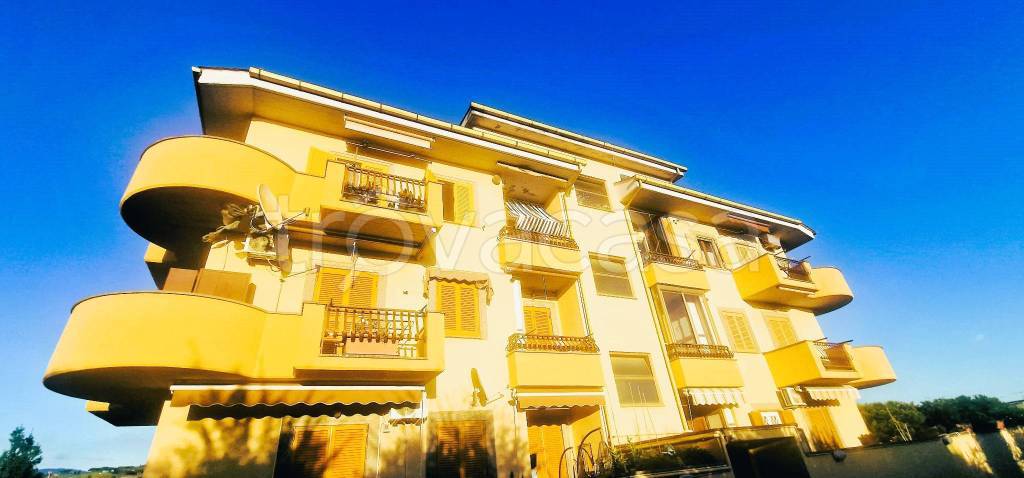 appartamento in vendita ad Albano Laziale in zona Cecchina