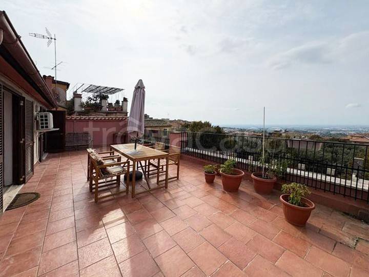 appartamento in vendita ad Albano Laziale