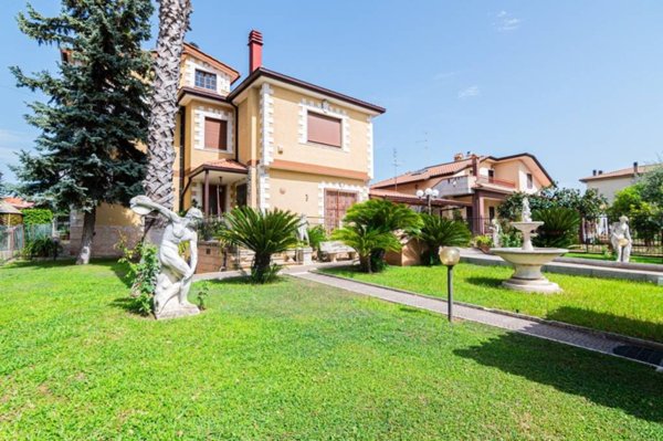 casa indipendente in vendita ad Albano Laziale in zona Marfoli