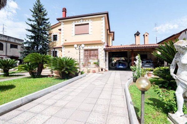 casa indipendente in vendita ad Albano Laziale in zona Marfoli