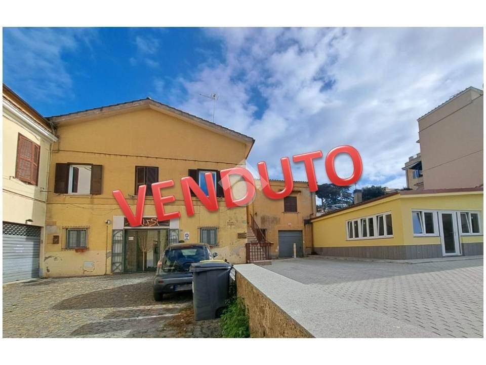 appartamento in vendita ad Albano Laziale