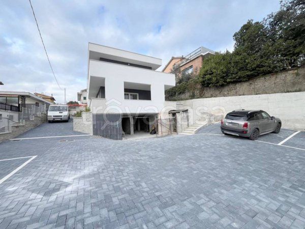 appartamento in vendita ad Albano Laziale