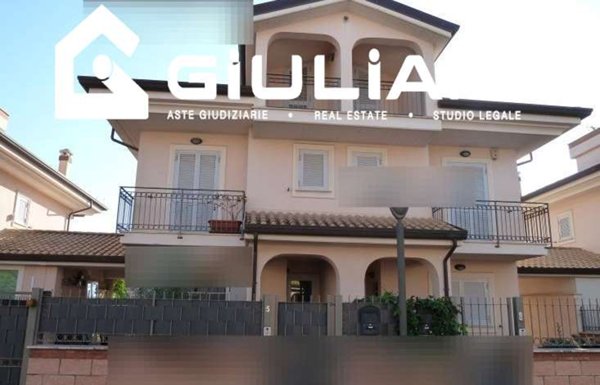 casa indipendente in vendita ad Albano Laziale