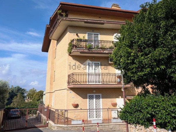 appartamento in vendita ad Albano Laziale
