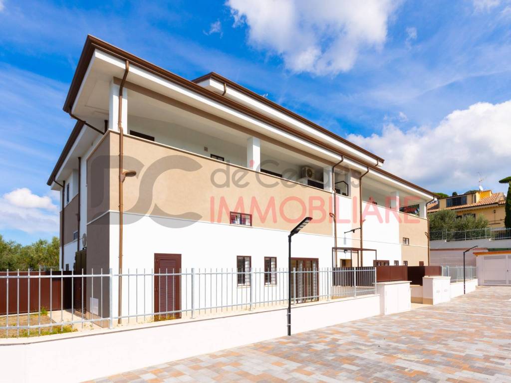 appartamento in vendita ad Albano Laziale
