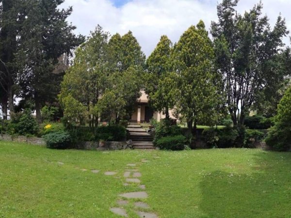 casa indipendente in vendita ad Albano Laziale in zona Cecchina