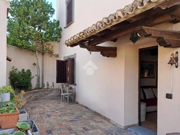 appartamento in vendita ad Albano Laziale