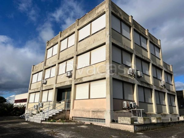 intera palazzina in vendita ad Albano Laziale in zona Pavona