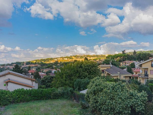 appartamento in vendita ad Albano Laziale