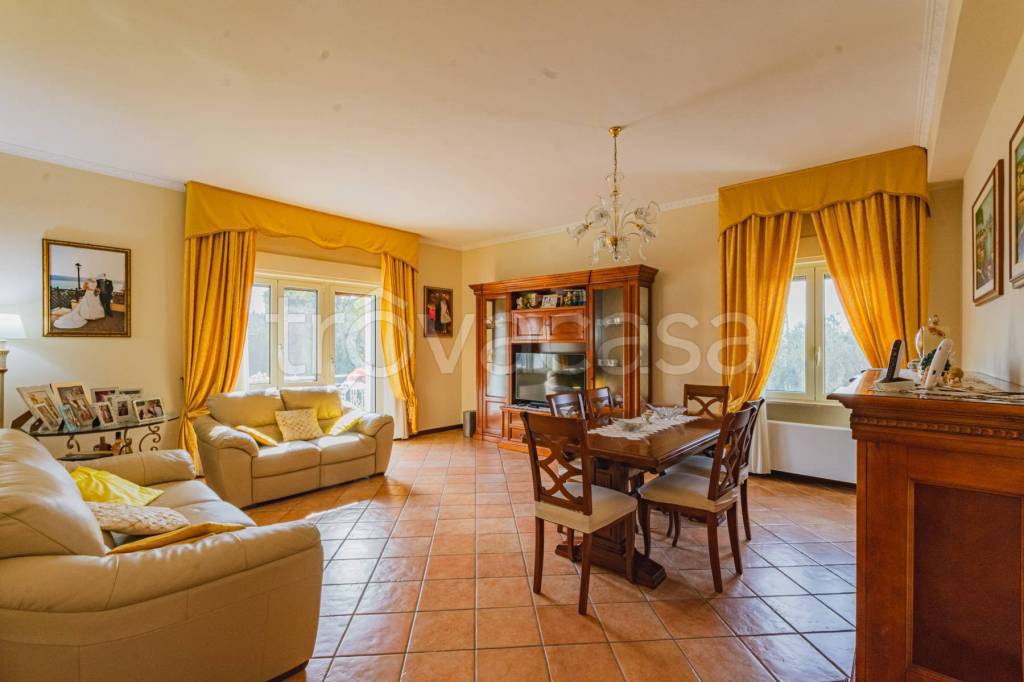 appartamento in vendita ad Albano Laziale