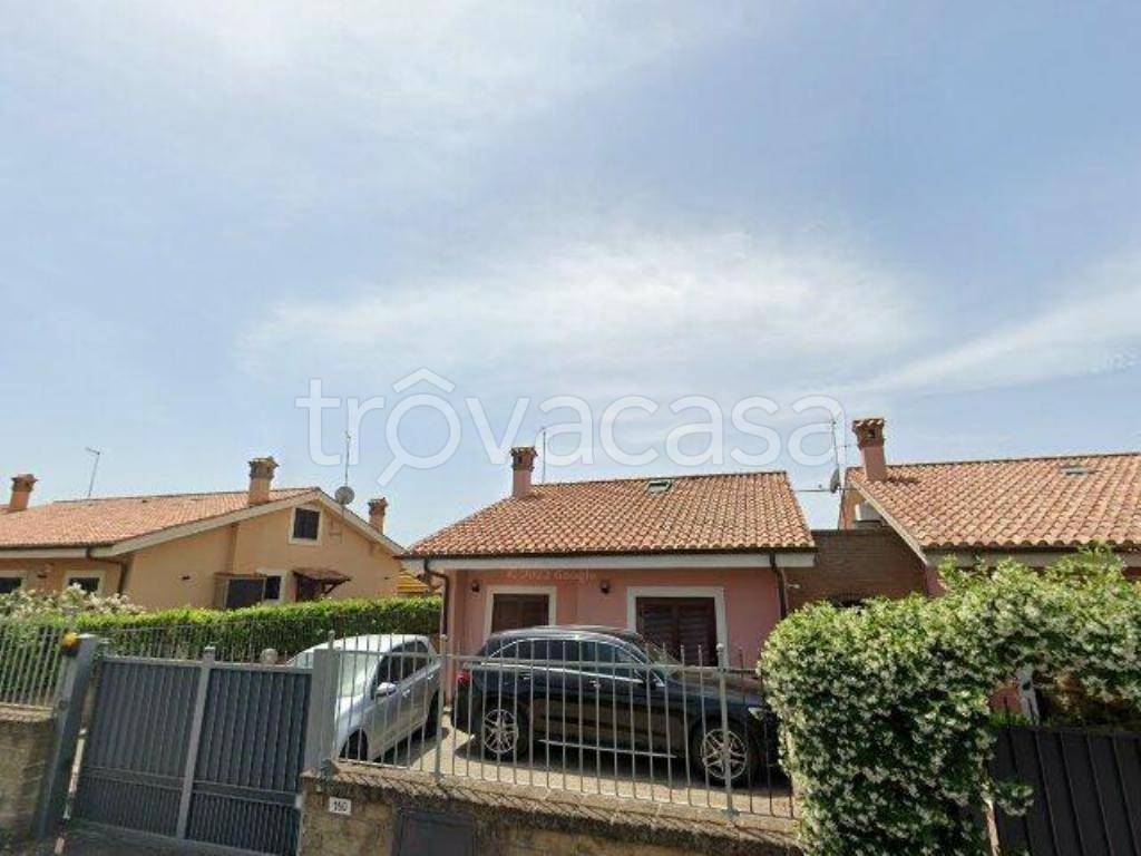 casa indipendente in vendita ad Albano Laziale in zona Cecchina