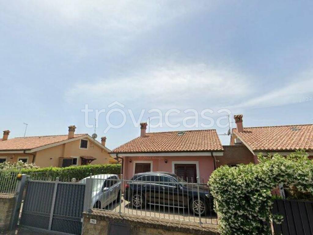 casa indipendente in vendita ad Albano Laziale in zona Cecchina
