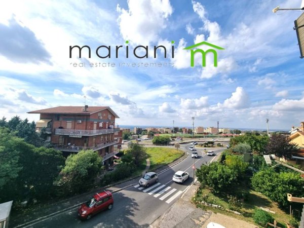 appartamento in vendita ad Albano Laziale in zona Cecchina