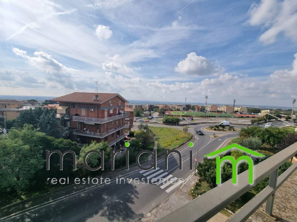 appartamento in vendita ad Albano Laziale in zona Cecchina