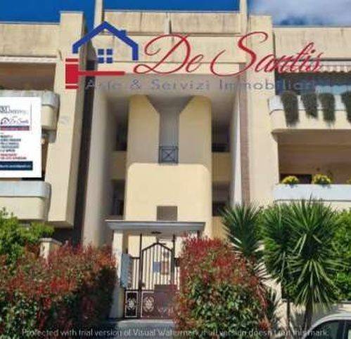 appartamento in vendita ad Albano Laziale in zona Cecchina