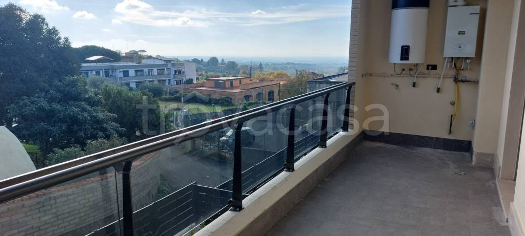 appartamento in vendita ad Albano Laziale