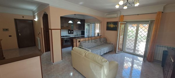 appartamento in vendita ad Albano Laziale in zona Pavona