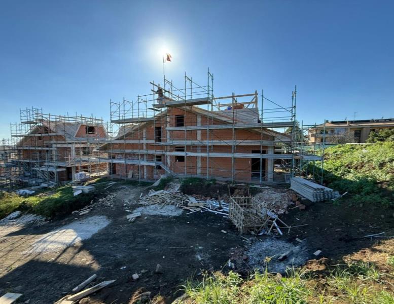 casa indipendente in vendita ad Albano Laziale in zona Cecchina