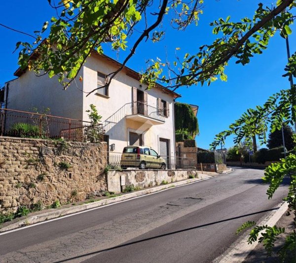 casa indipendente in vendita ad Albano Laziale