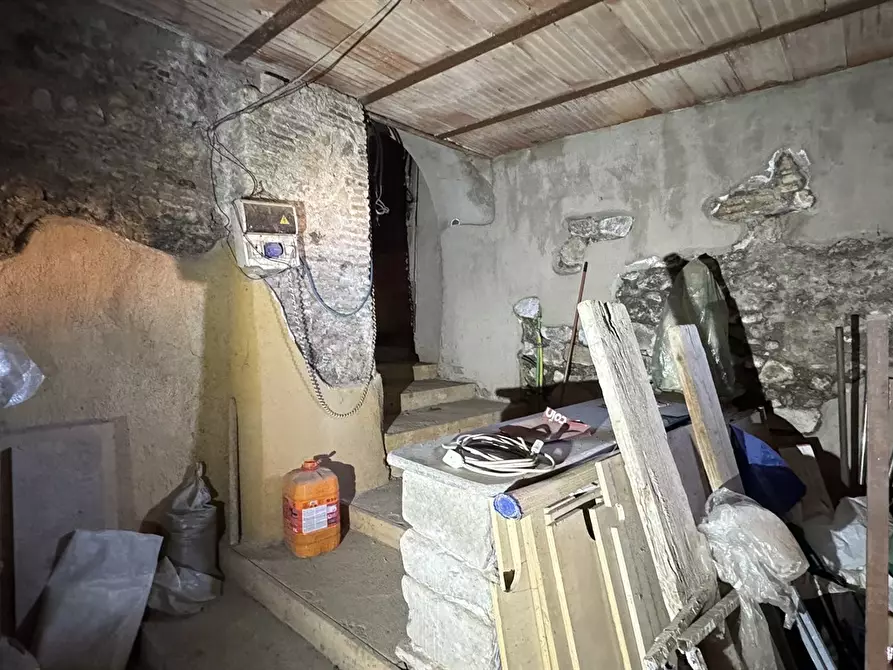 locale di sgombero in vendita ad Albano Laziale