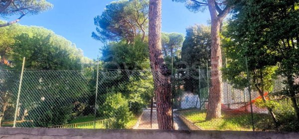 appartamento in vendita ad Albano Laziale in zona Cecchina