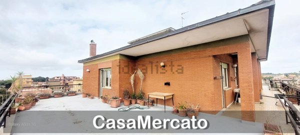 appartamento in vendita ad Albano Laziale in zona Pavona